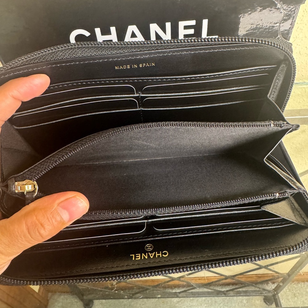 CHANEL Black Quilted Caviar Leather Boy Long Zipped Wallet - Picture 10 of 13